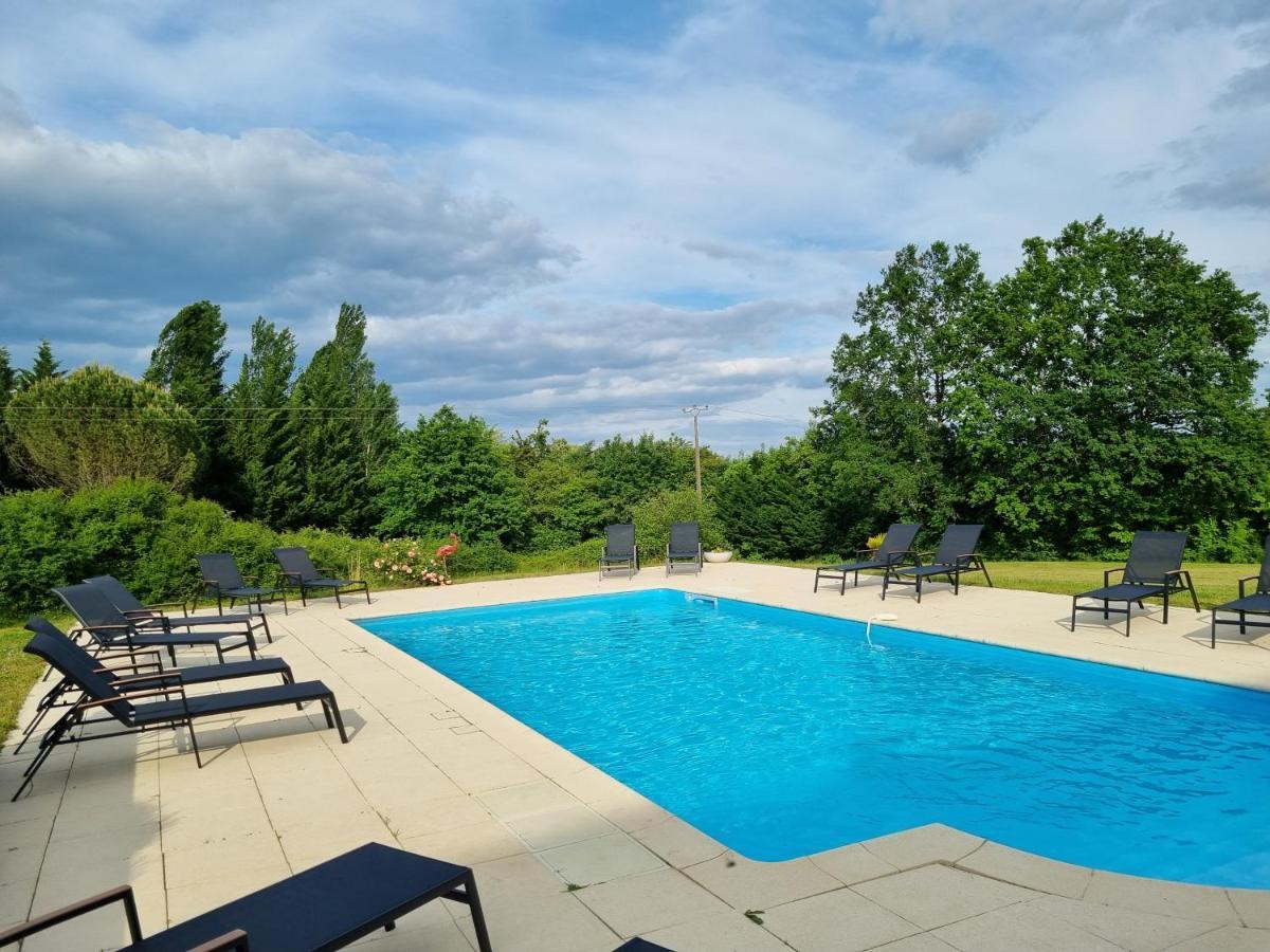 Au Perigord Noir Hotel Hautefort Eksteriør billede