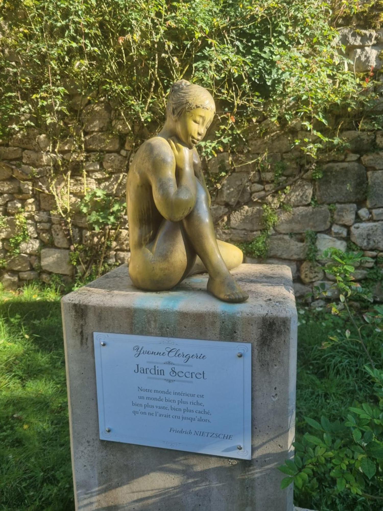 Au Perigord Noir Hotel Hautefort Eksteriør billede