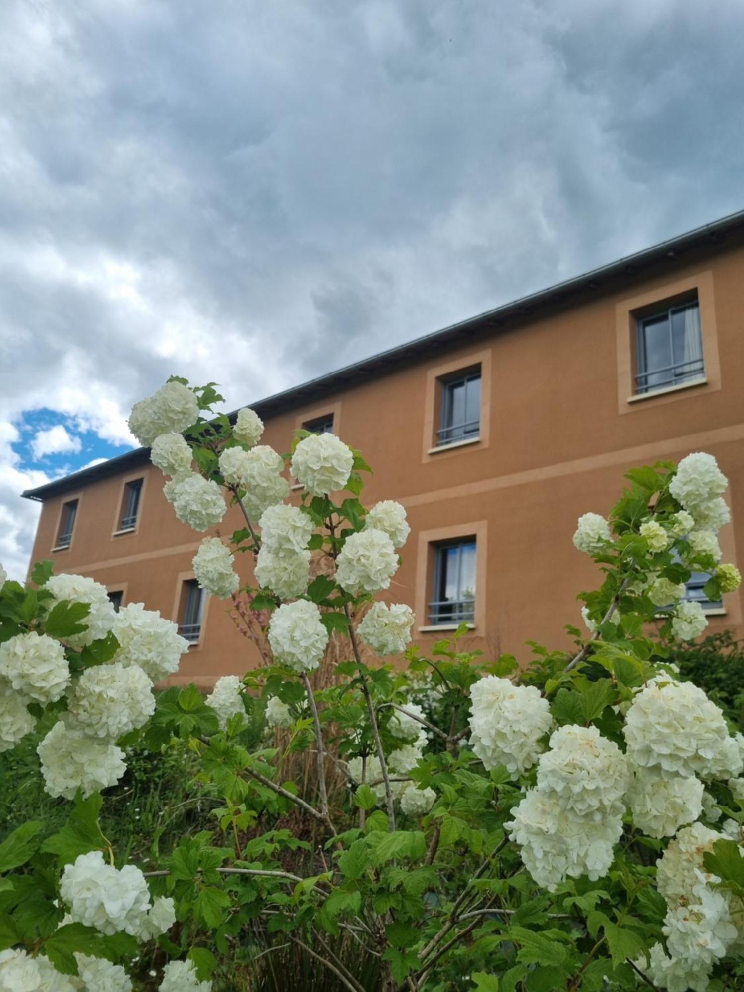 Au Perigord Noir Hotel Hautefort Eksteriør billede