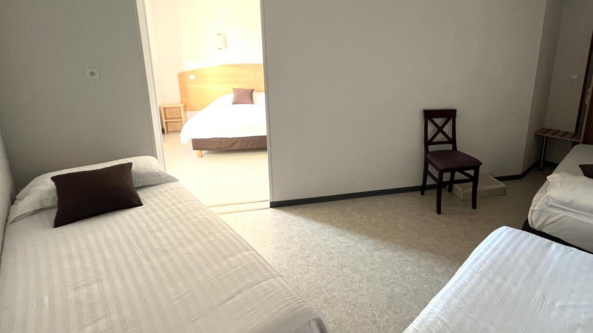 Au Perigord Noir Hotel Hautefort Eksteriør billede
